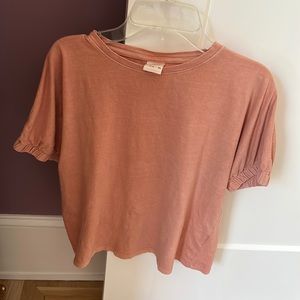 Zara sz 11-12 puff sleeve t shirt color is melon to rust